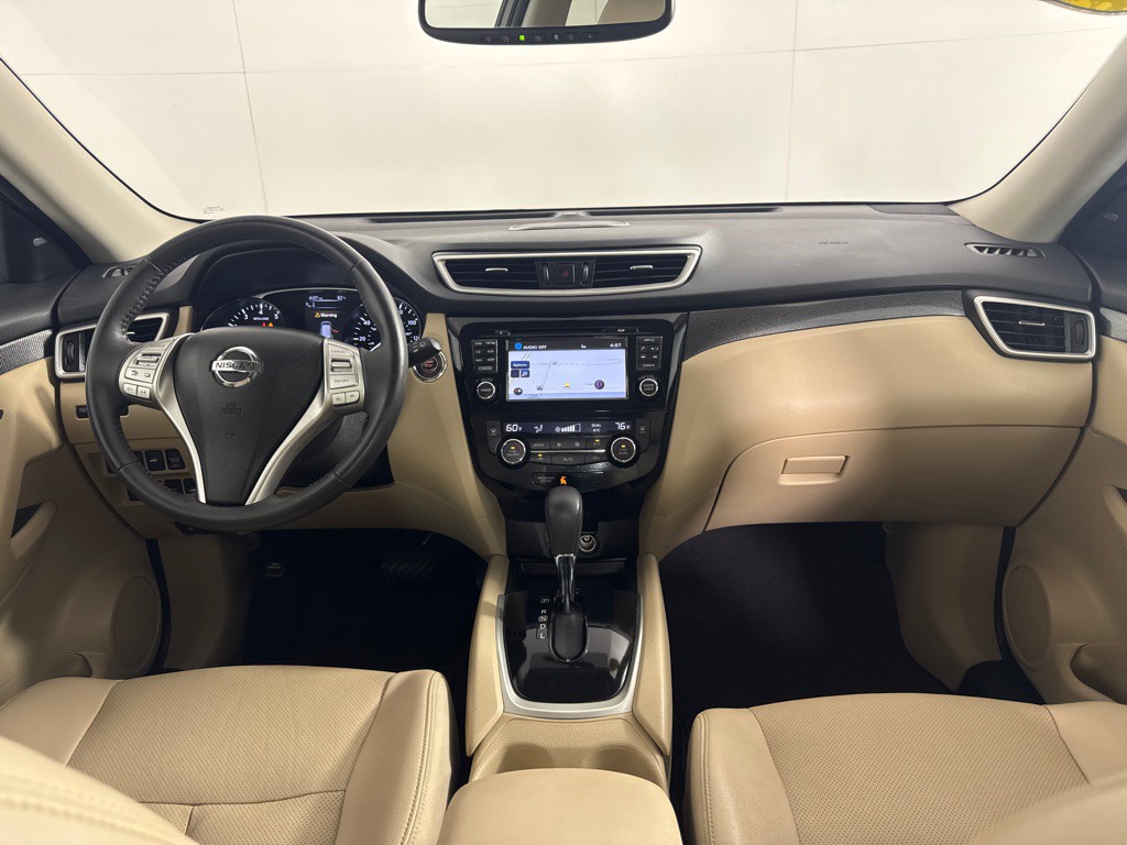 2016 Nissan Rogue Image 24