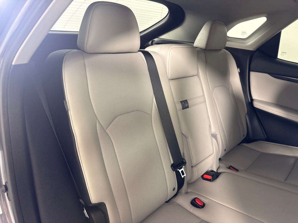 2018 Lexus RX Image 26