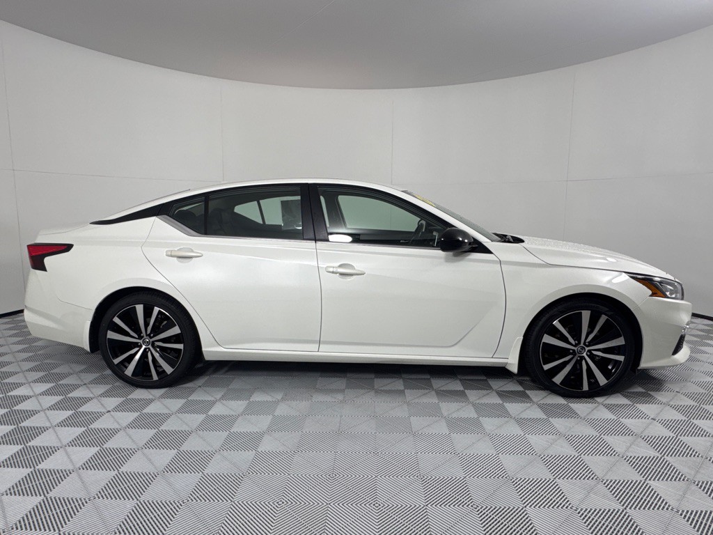 2022 Nissan Altima Image 4