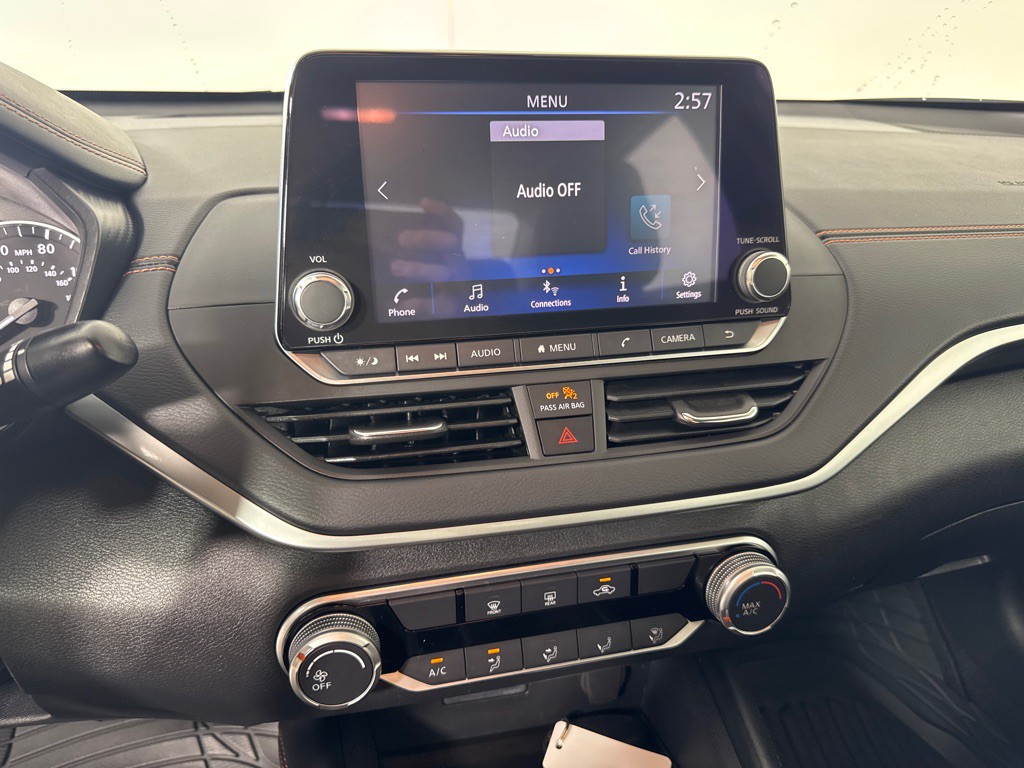 2022 Nissan Altima Image 14