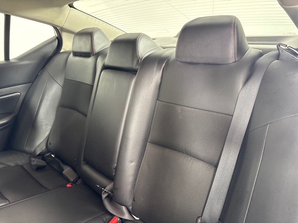 2022 Nissan Altima Image 17