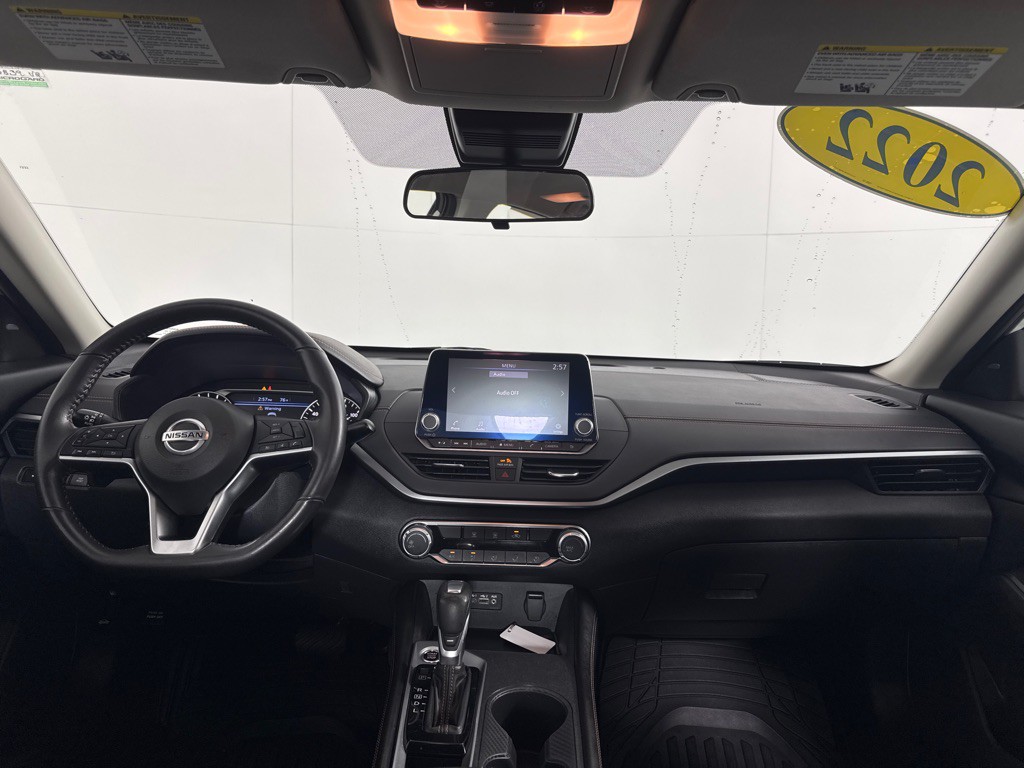 2022 Nissan Altima Image 19