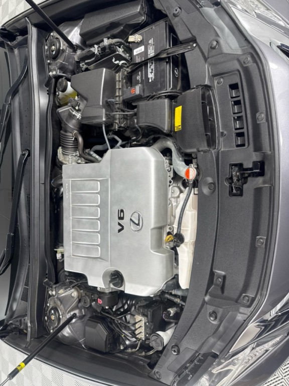 2016 Lexus ES Image 30