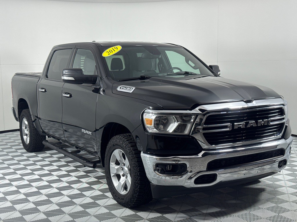 2019 RAM 1500 Image 3