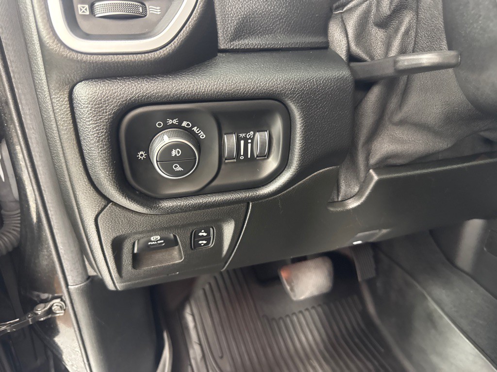 2019 RAM 1500 Image 16