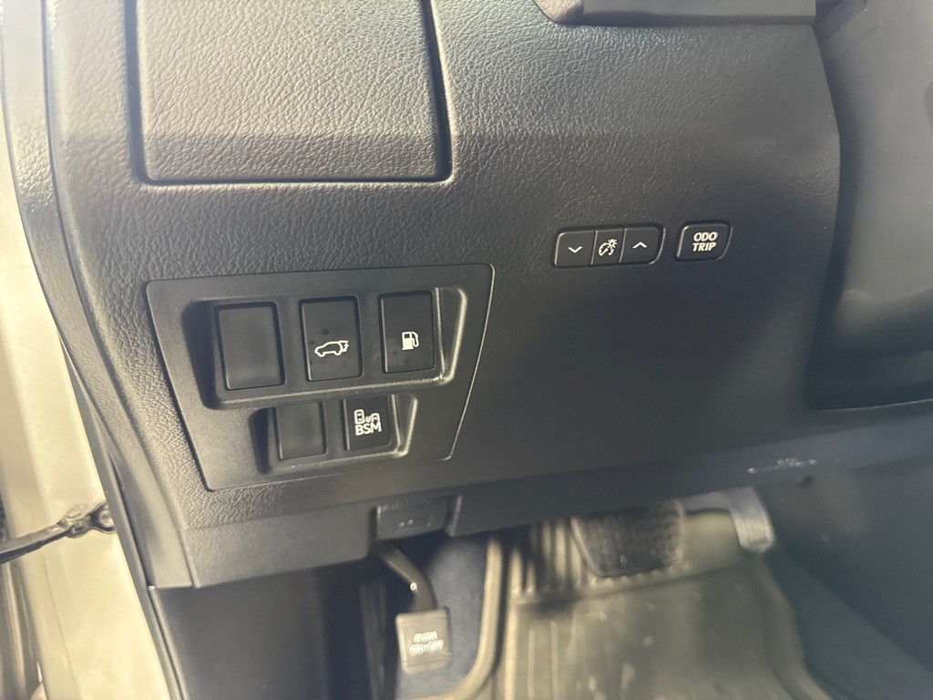 2013 Lexus RX Image 17