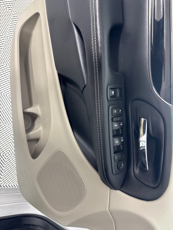 2016 Dodge Grand Caravan Image 12