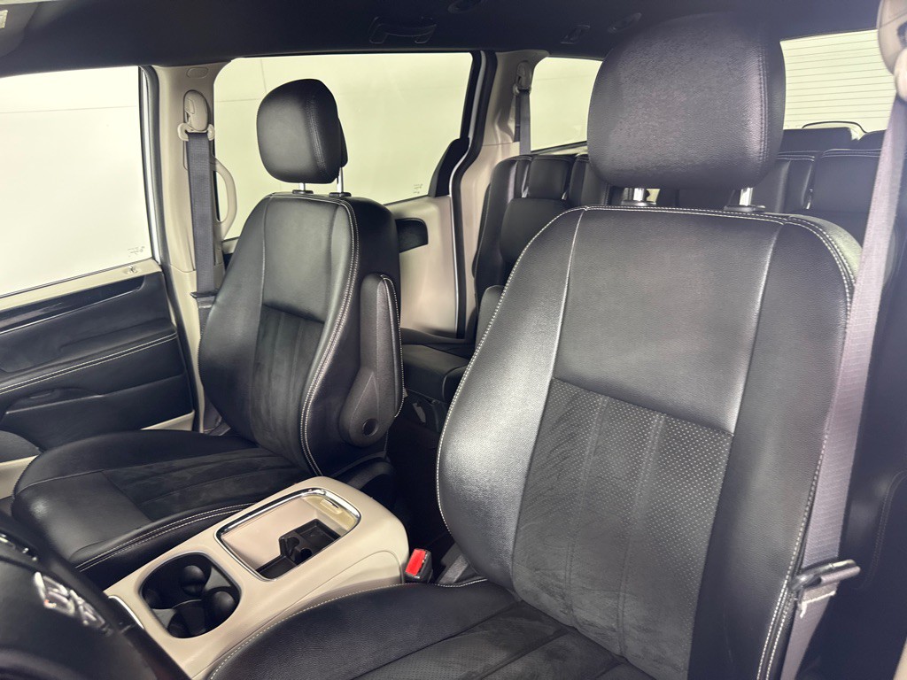 2016 Dodge Grand Caravan Image 14