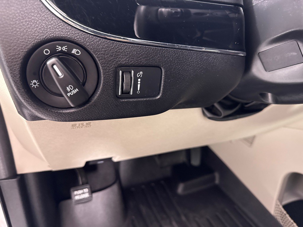 2016 Dodge Grand Caravan Image 15