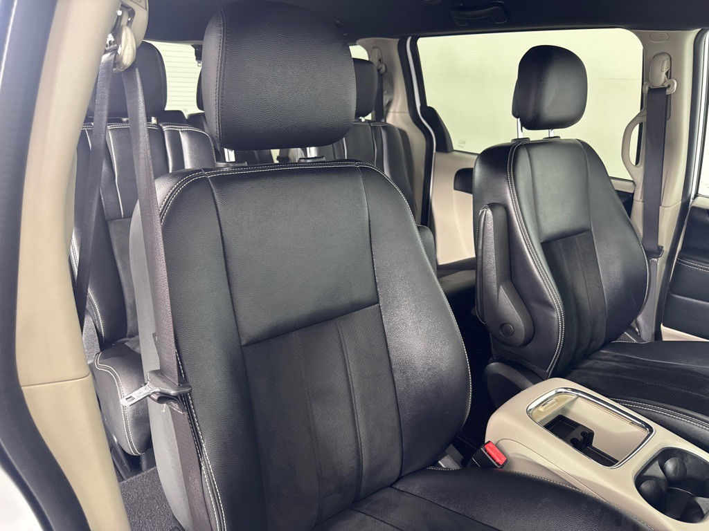2016 Dodge Grand Caravan Image 24