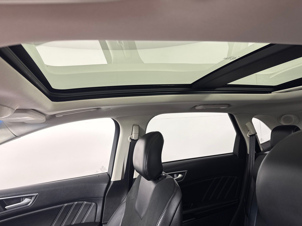2015 Ford Edge Image 15