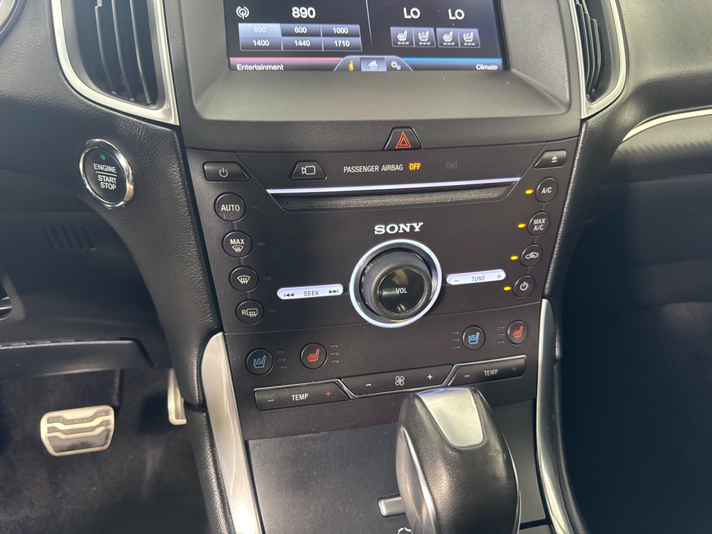 2015 Ford Edge Image 20