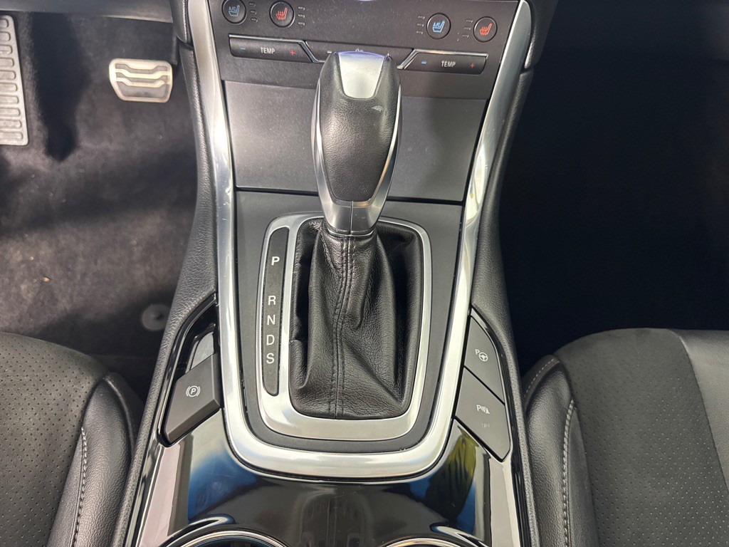 2015 Ford Edge Image 21