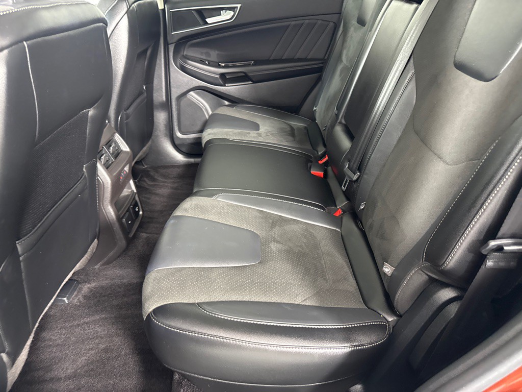 2015 Ford Edge Image 22