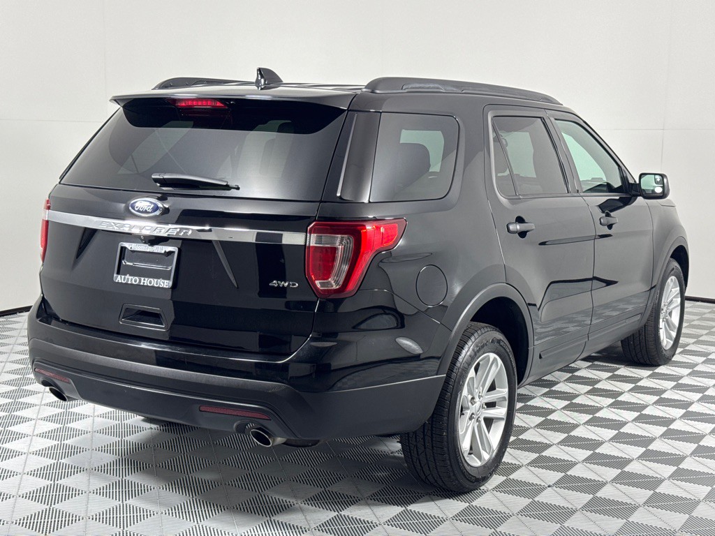 2017 Ford Explorer Image 5