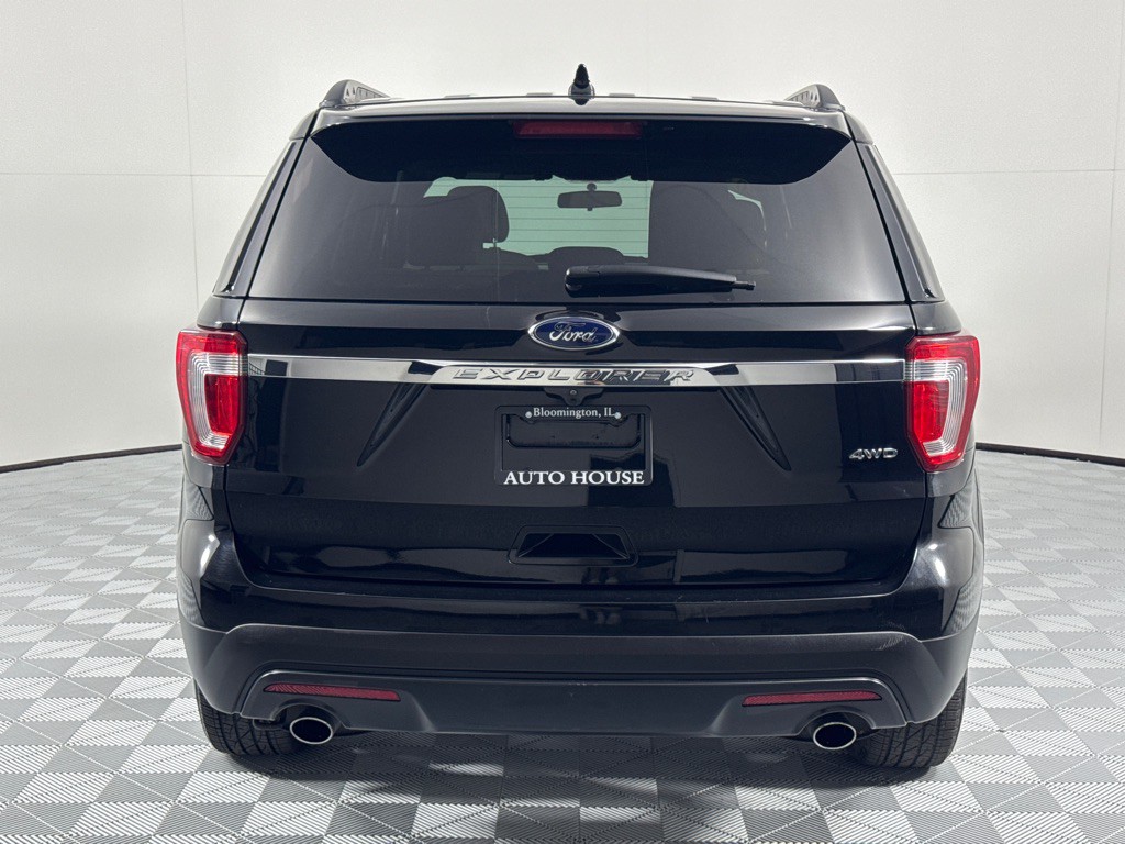 2017 Ford Explorer Image 6