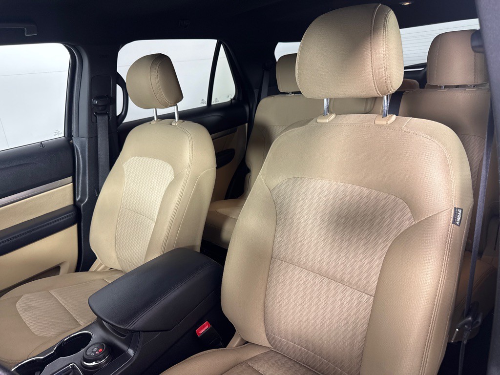 2017 Ford Explorer Image 15