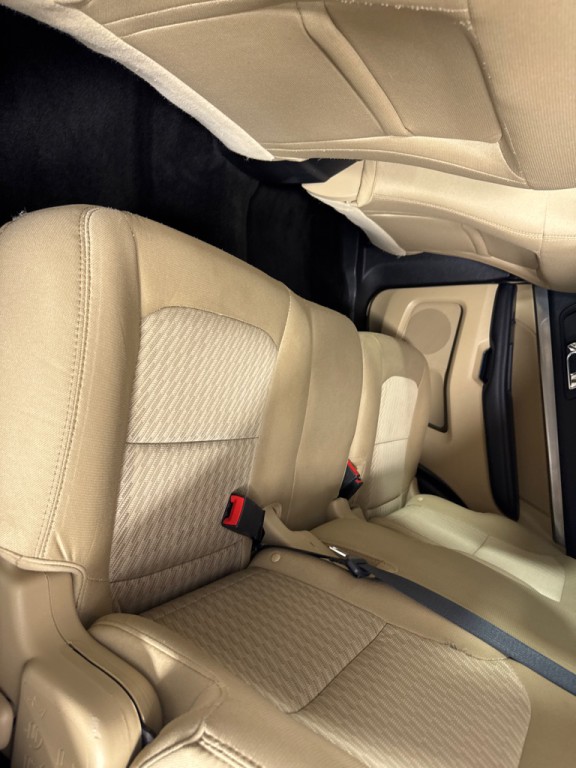 2017 Ford Explorer Image 21