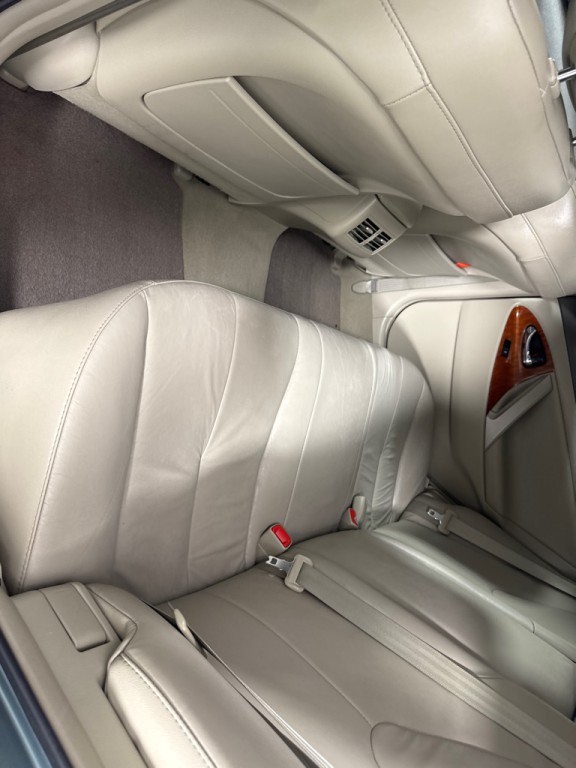 2011 Toyota Camry Image 17