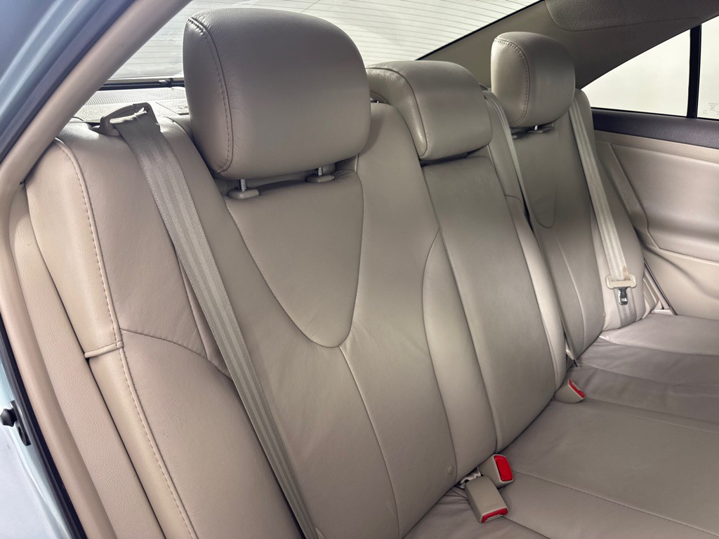 2011 Toyota Camry Image 20