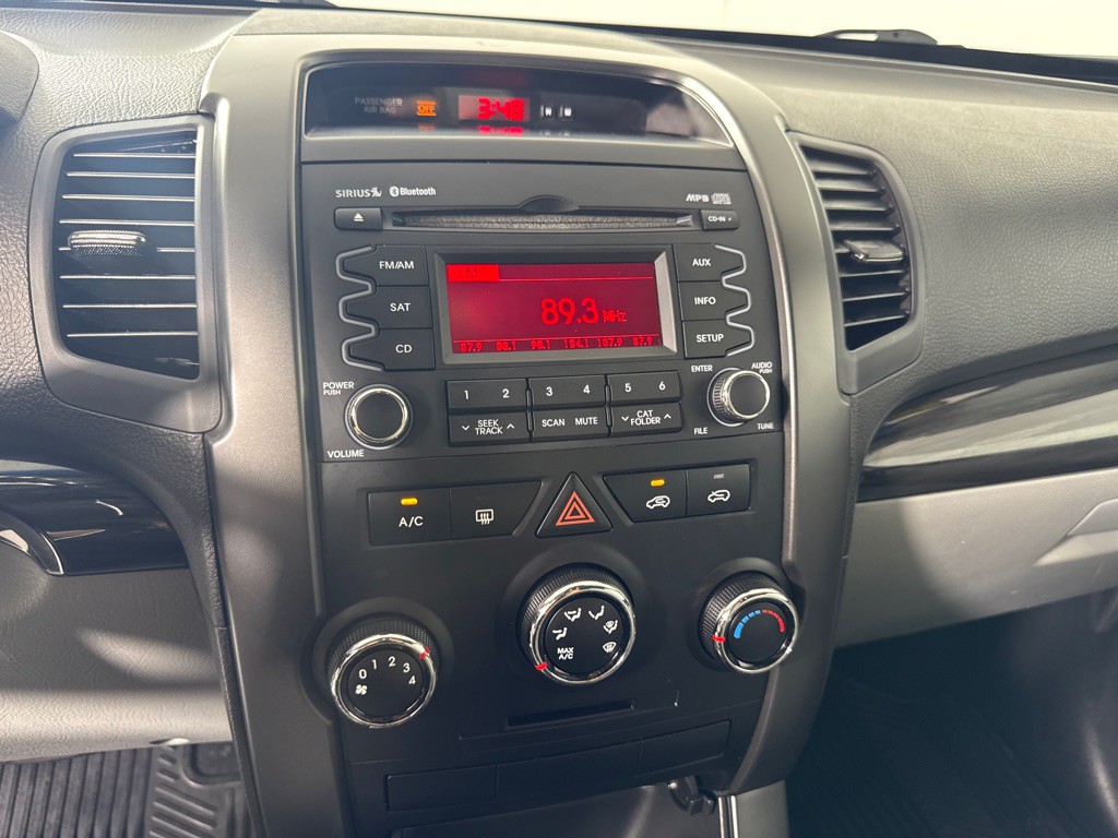 2013 Kia Sorento Image 16