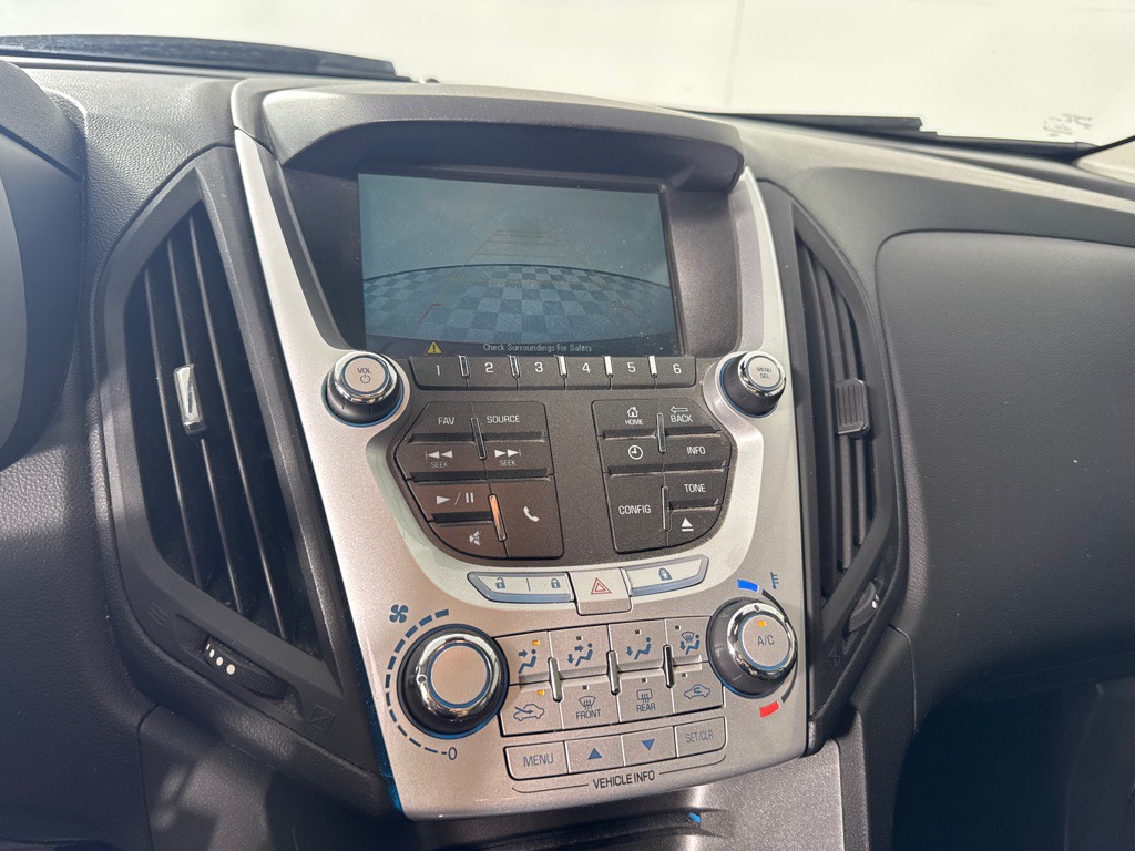 2015 Chevrolet Equinox Image 16