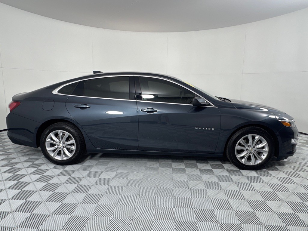 2020 Chevrolet Malibu Image 4
