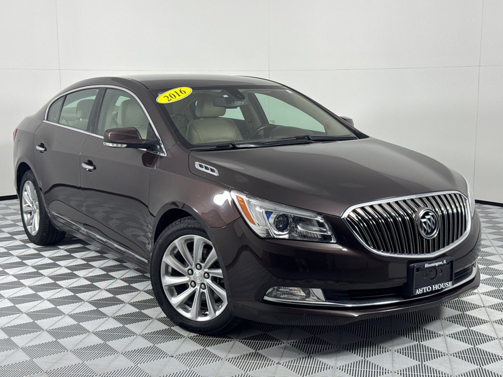 2016 Buick Lacrosse Image 2