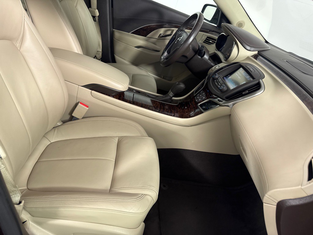2016 Buick Lacrosse Image 20