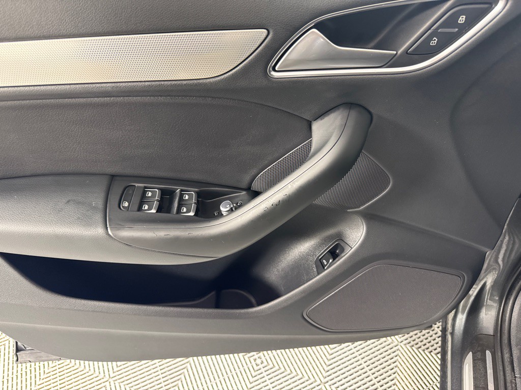 2018 Audi Q3 Image 11