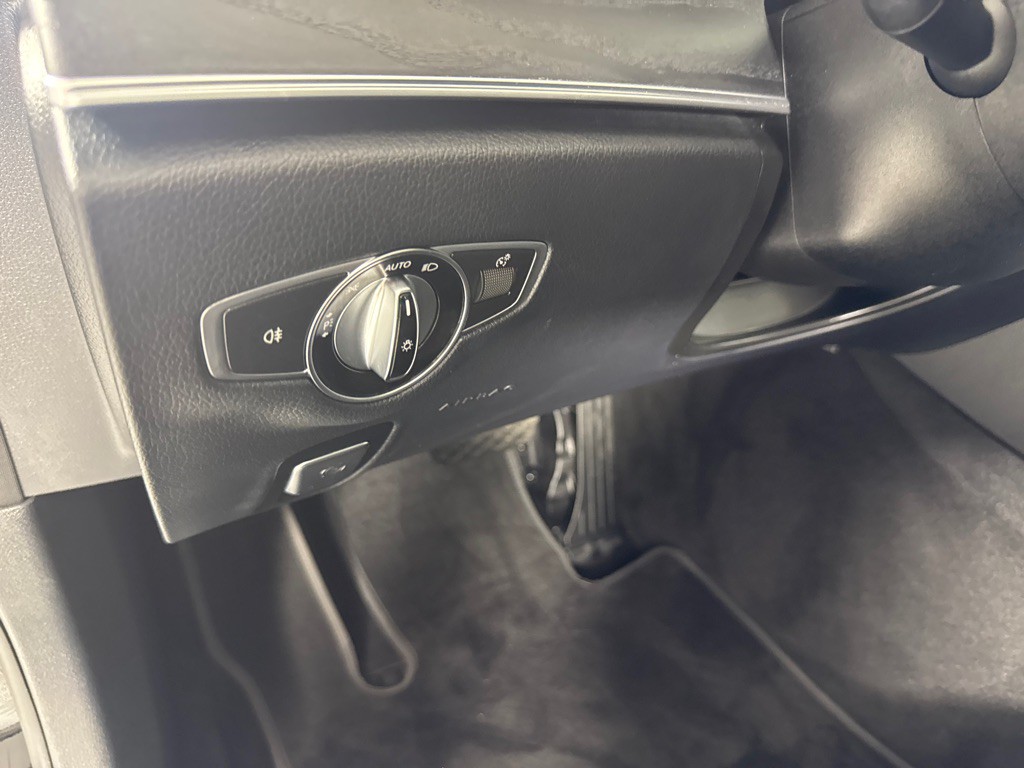 2019 Mercedes-Benz E-Class Image 12