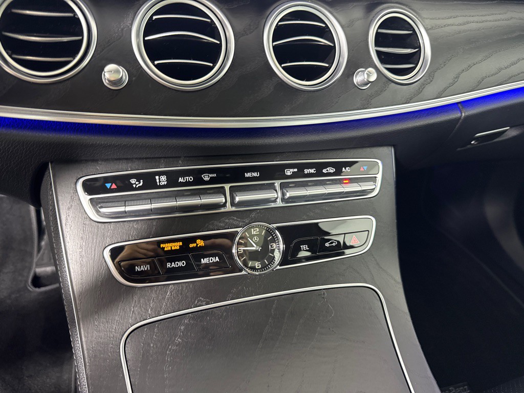 2019 Mercedes-Benz E-Class Image 16