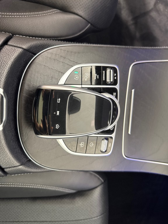 2019 Mercedes-Benz E-Class Image 17