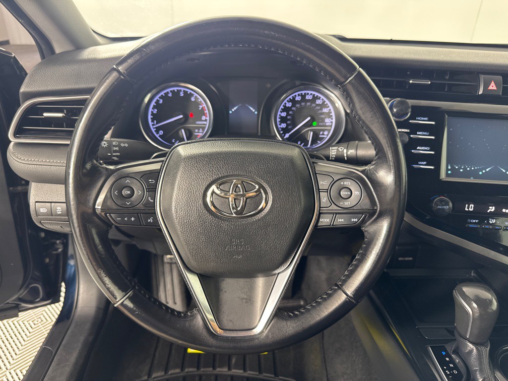 2019 Toyota Camry Image 11