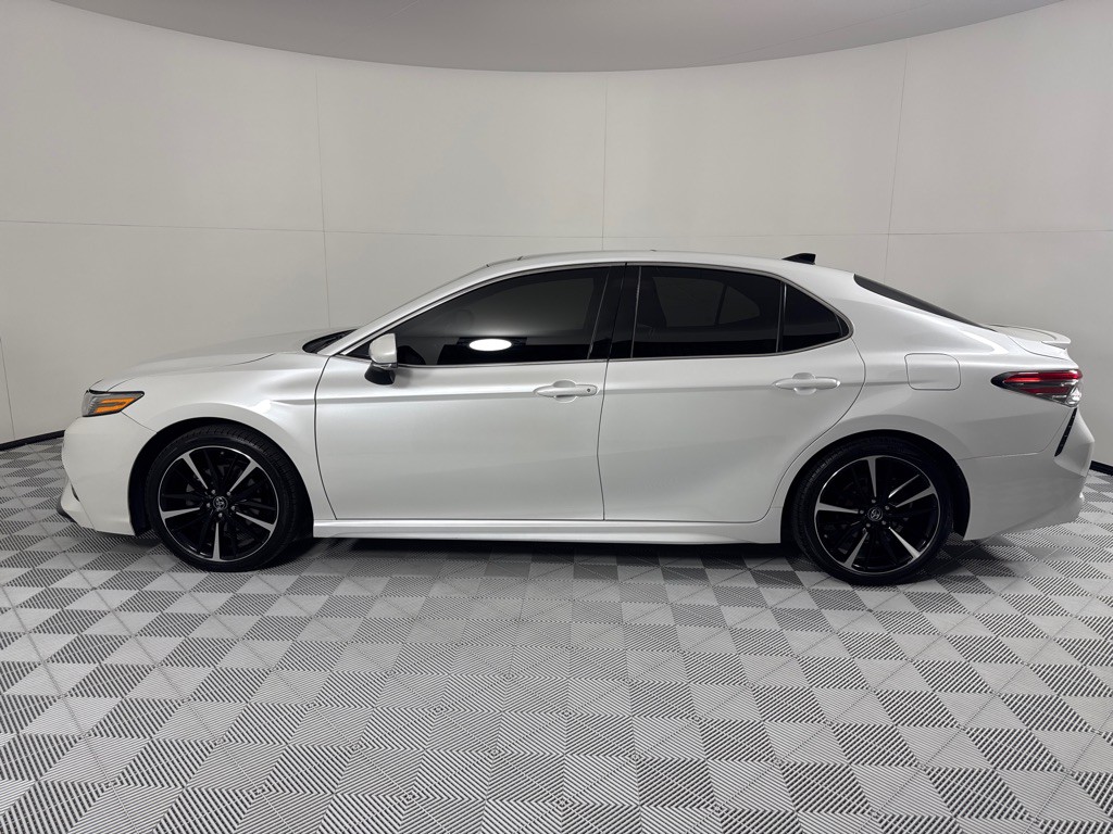 2018 Toyota Camry Image 9