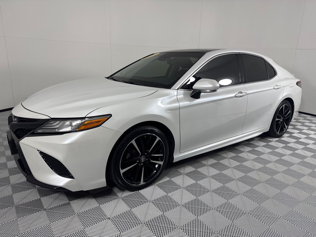2018 Toyota Camry Image 10