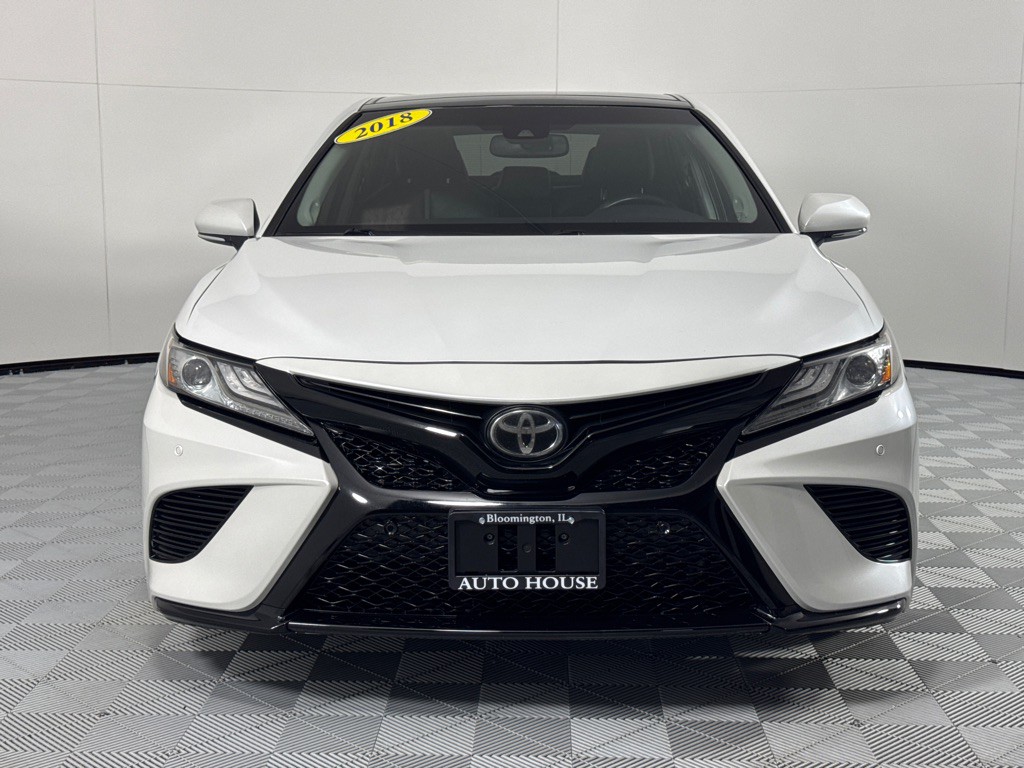2018 Toyota Camry Image 12