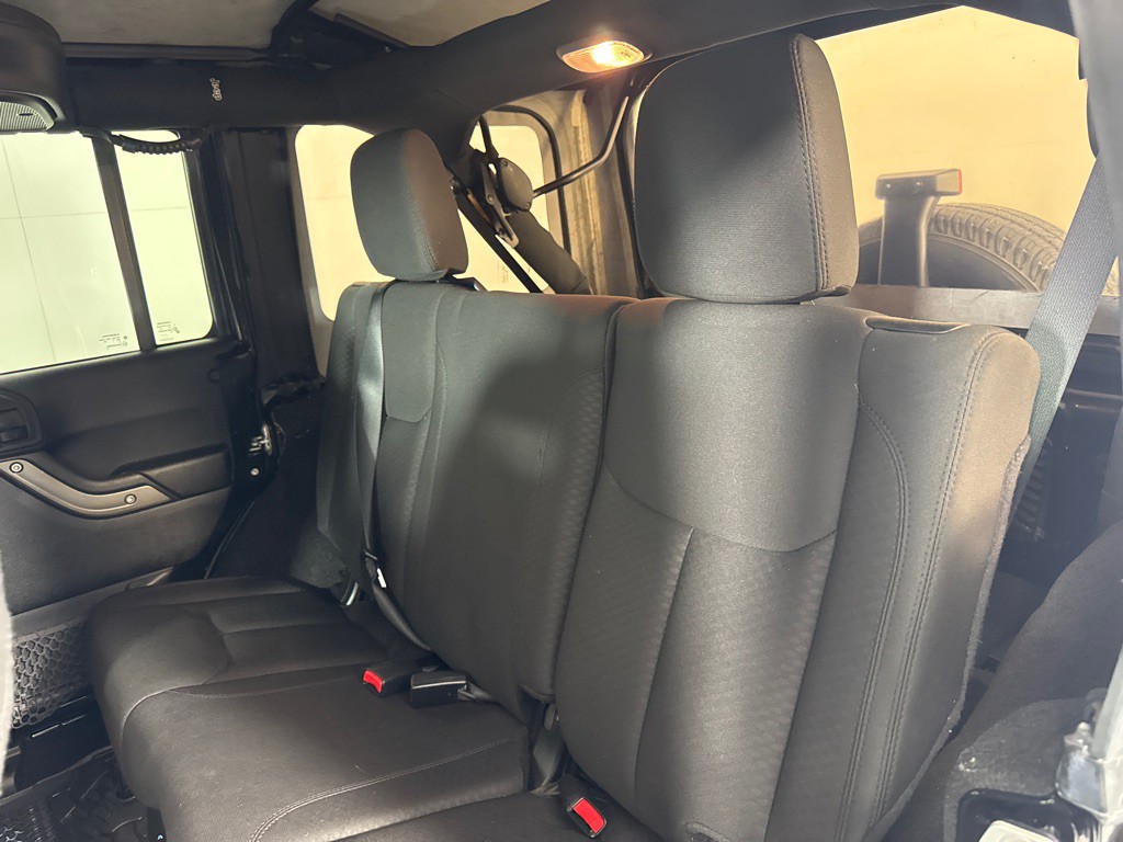 2015 Jeep Wrangler Unlimited Image 21