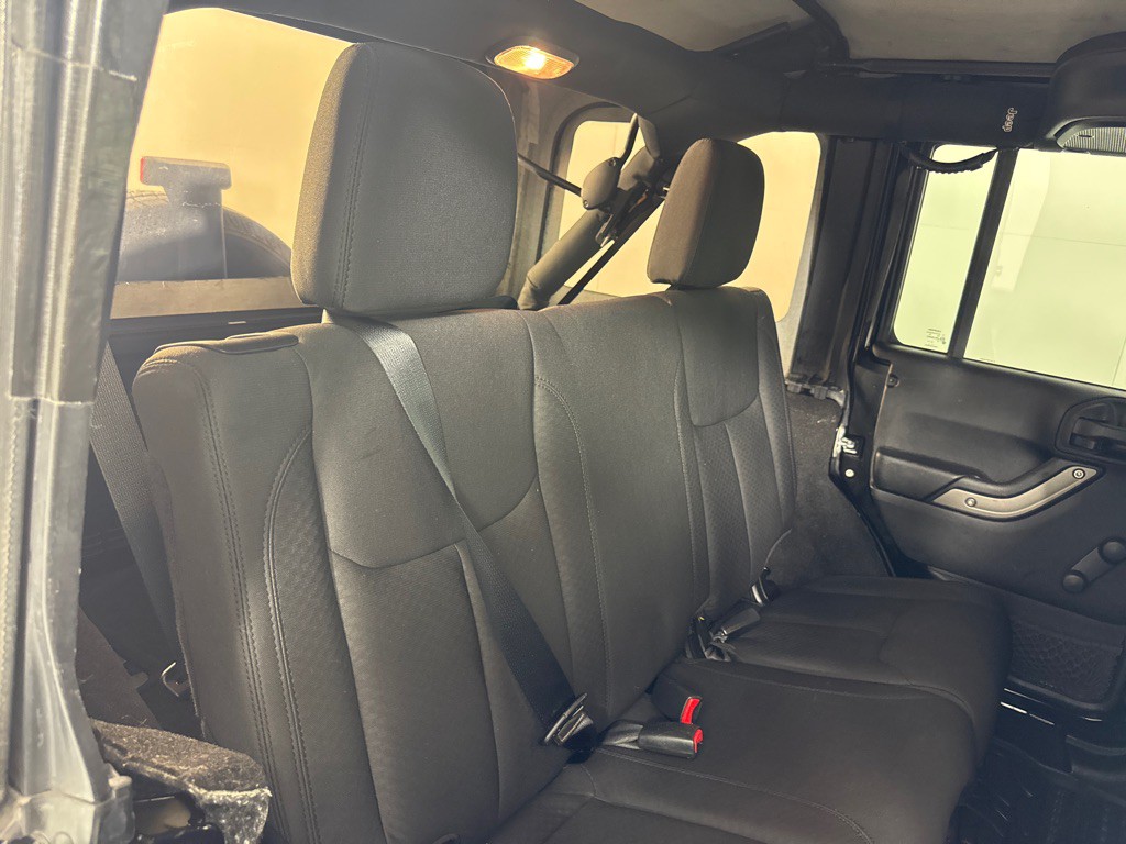 2015 Jeep Wrangler Unlimited Image 23