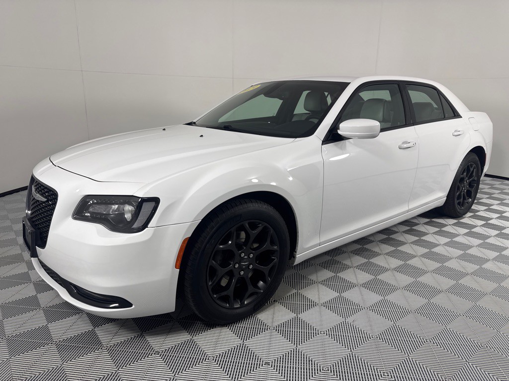 2019 Chrysler 300 Image 10