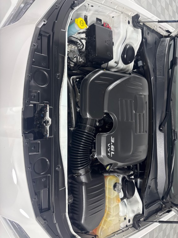 2019 Chrysler 300 Image 28