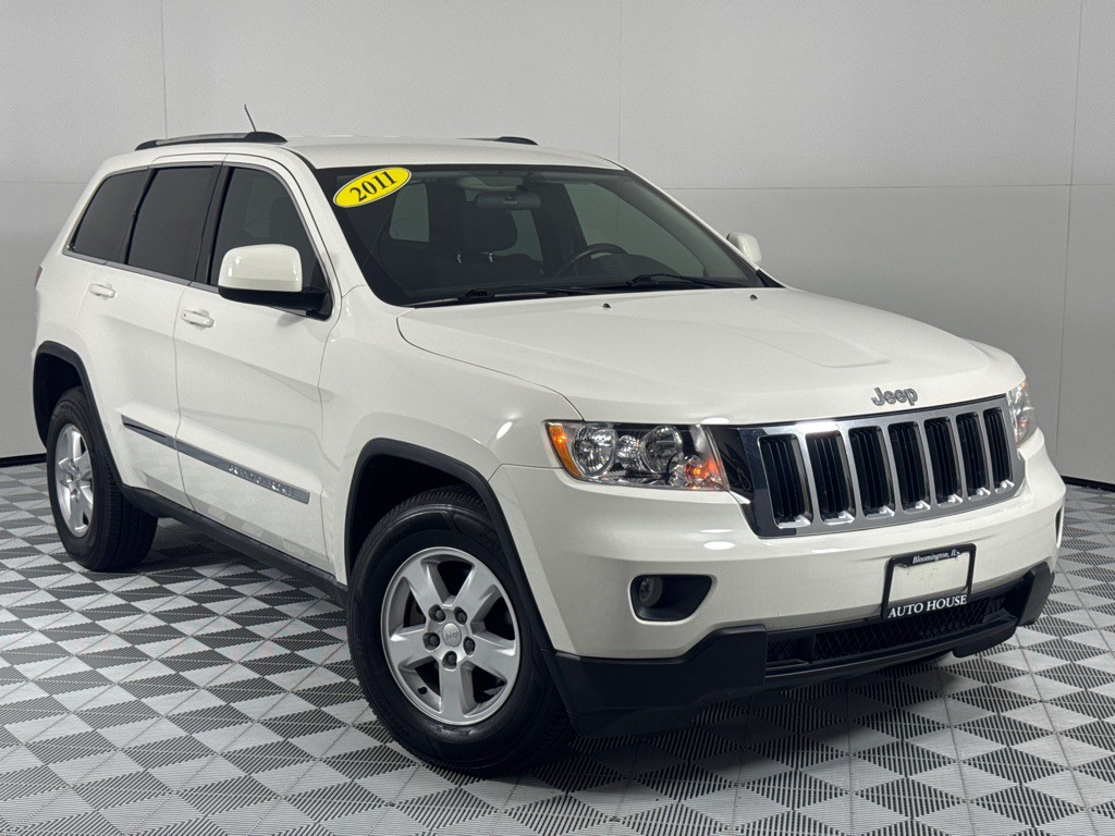 2011 Jeep Grand Cherokee Image 2