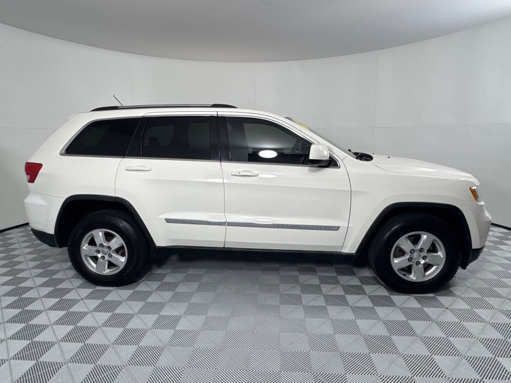 2011 Jeep Grand Cherokee Image 4