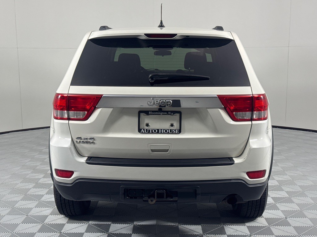 2011 Jeep Grand Cherokee Image 6