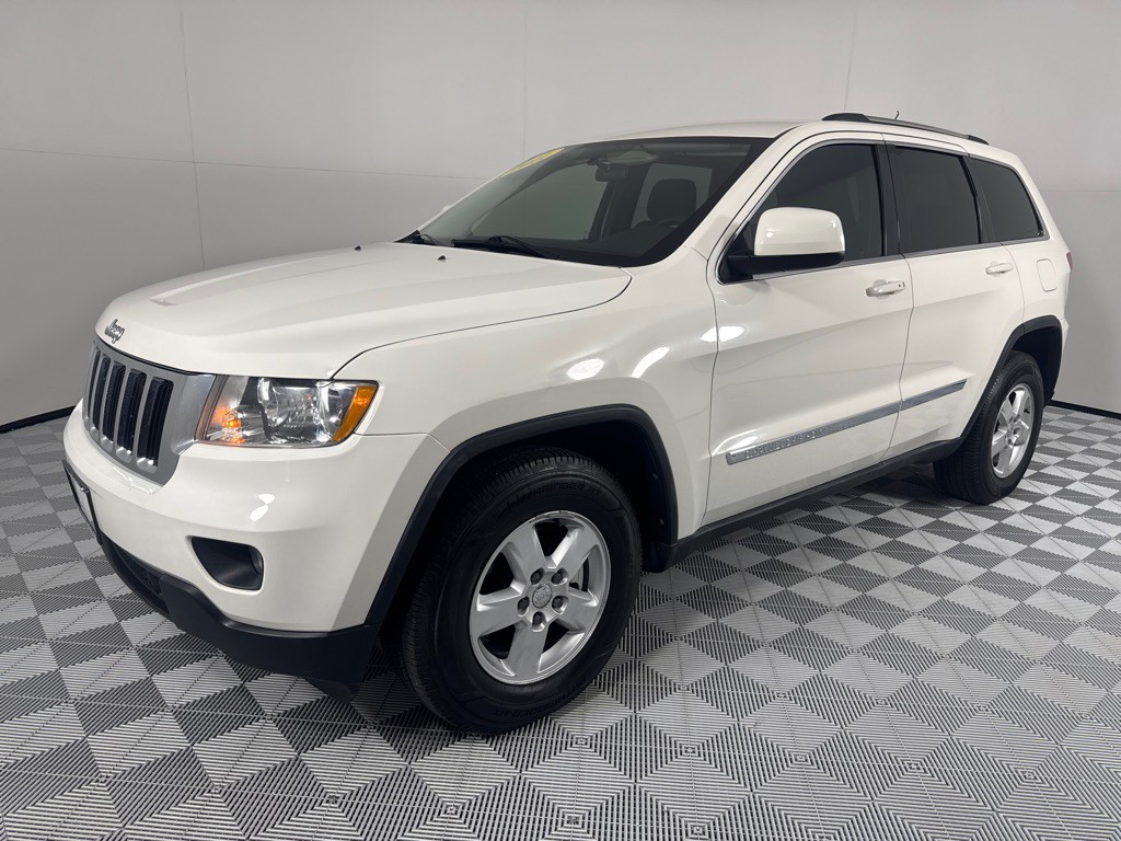 2011 Jeep Grand Cherokee Image 8