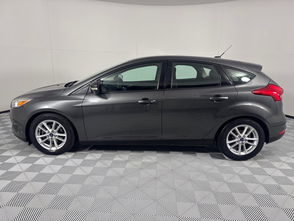 2016 Ford Focus Image 8