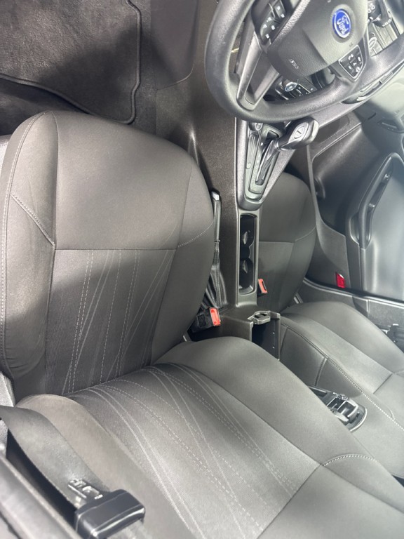 2016 Ford Focus Image 13