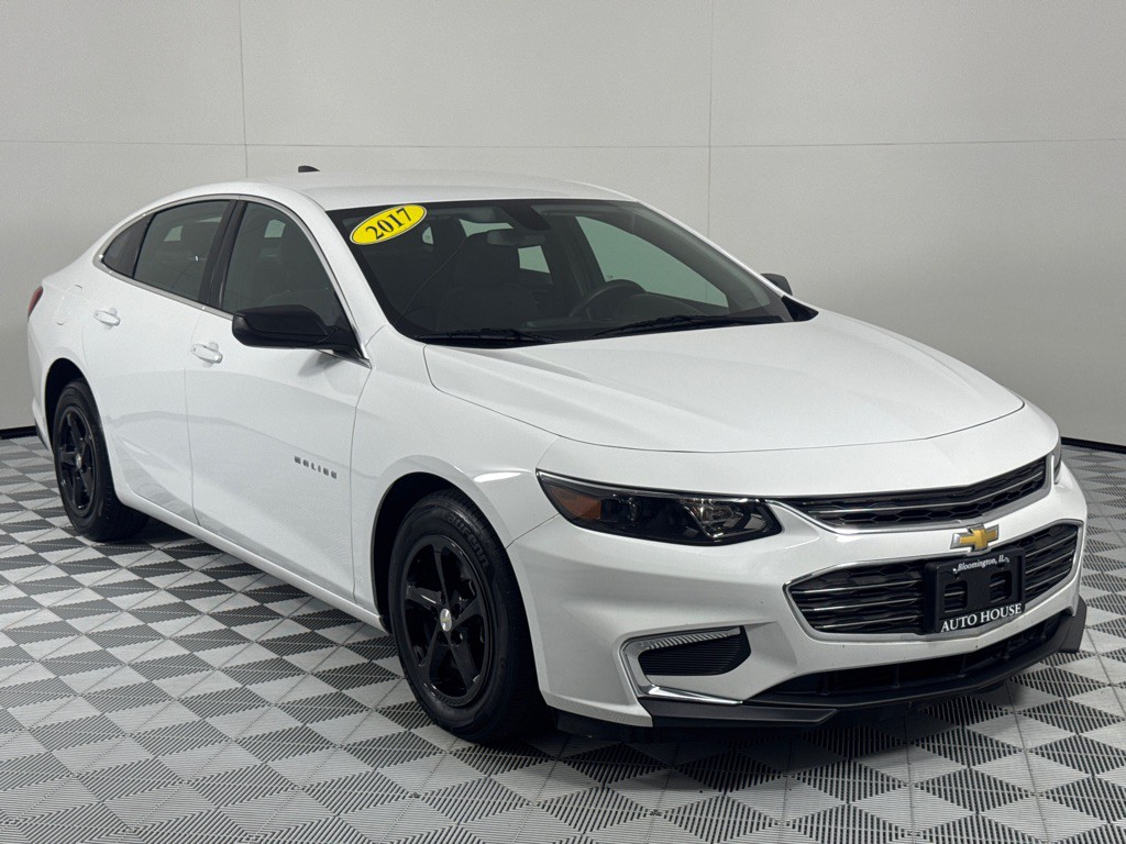 2017 Chevrolet Malibu Image 3