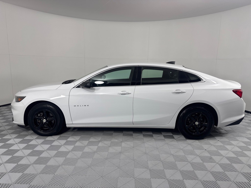 2017 Chevrolet Malibu Image 6