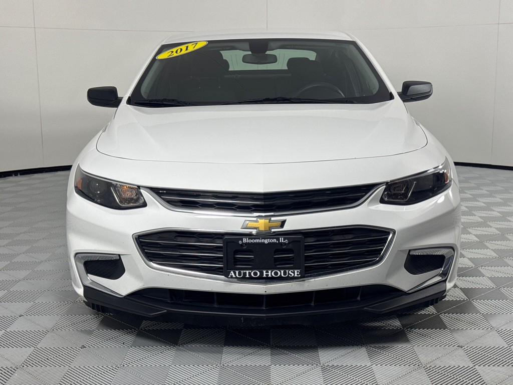 2017 Chevrolet Malibu Image 9